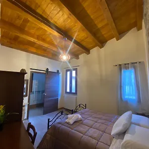 Hotel Sutta L'archi, Alia
