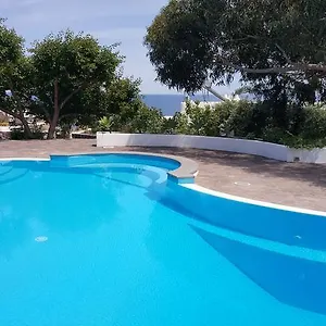 Bed & Breakfast La Rossa, Salina (Sicily)